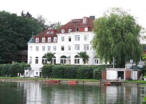 See Schlosshotel Am Kellersee 유틴 외부 사진