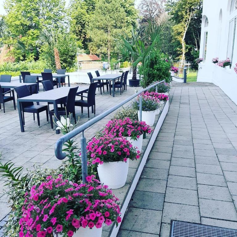 See Schlosshotel Am Kellersee 유틴 외부 사진
